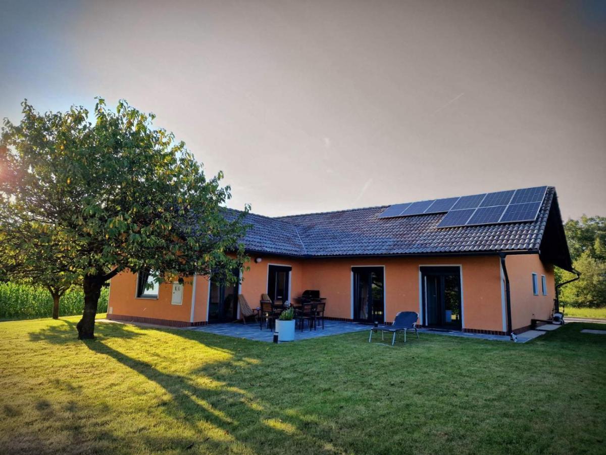Orange House Sempeter * Šempeter v Savinjski Dolini
