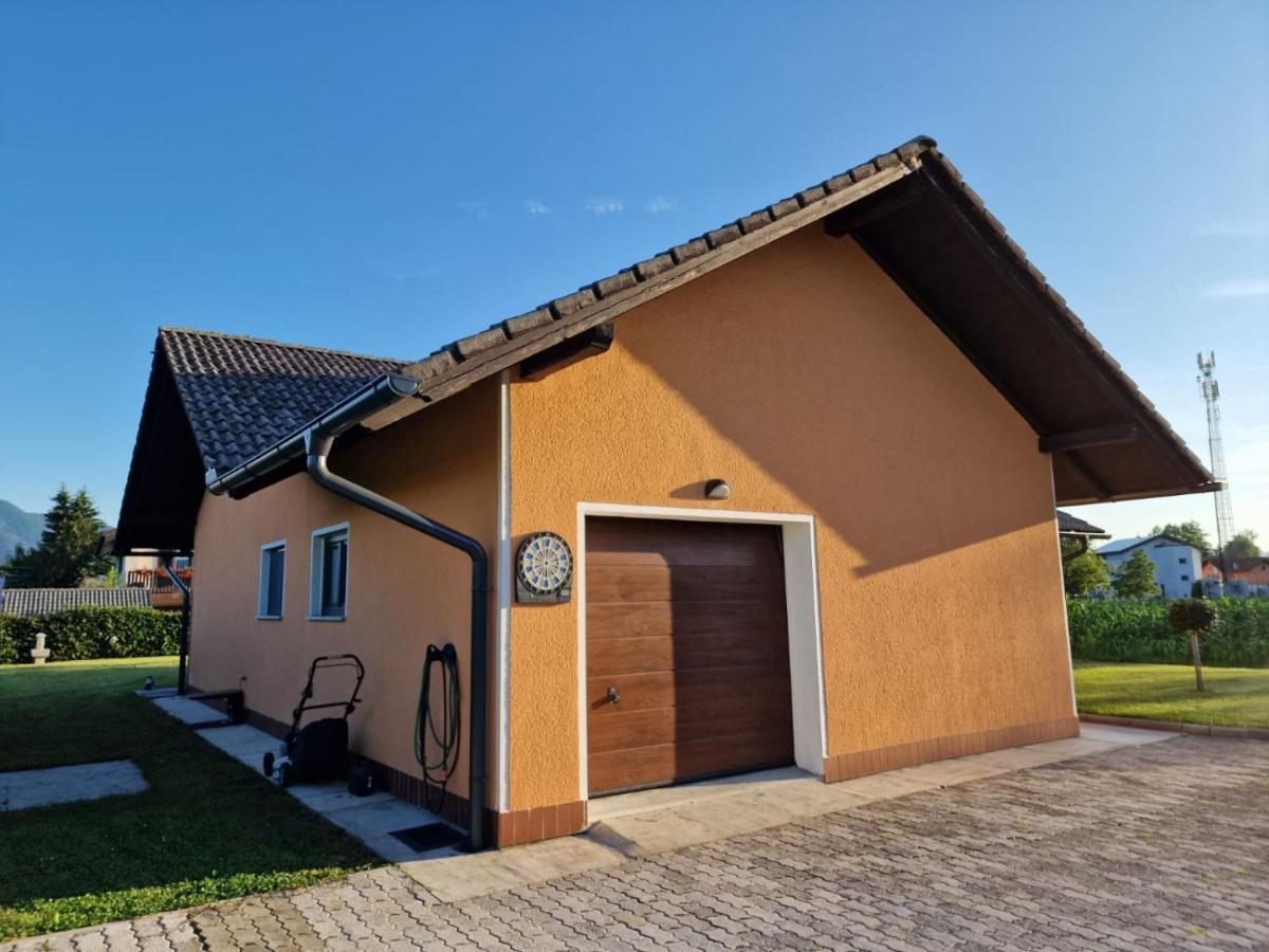 Orange House Sempeter *